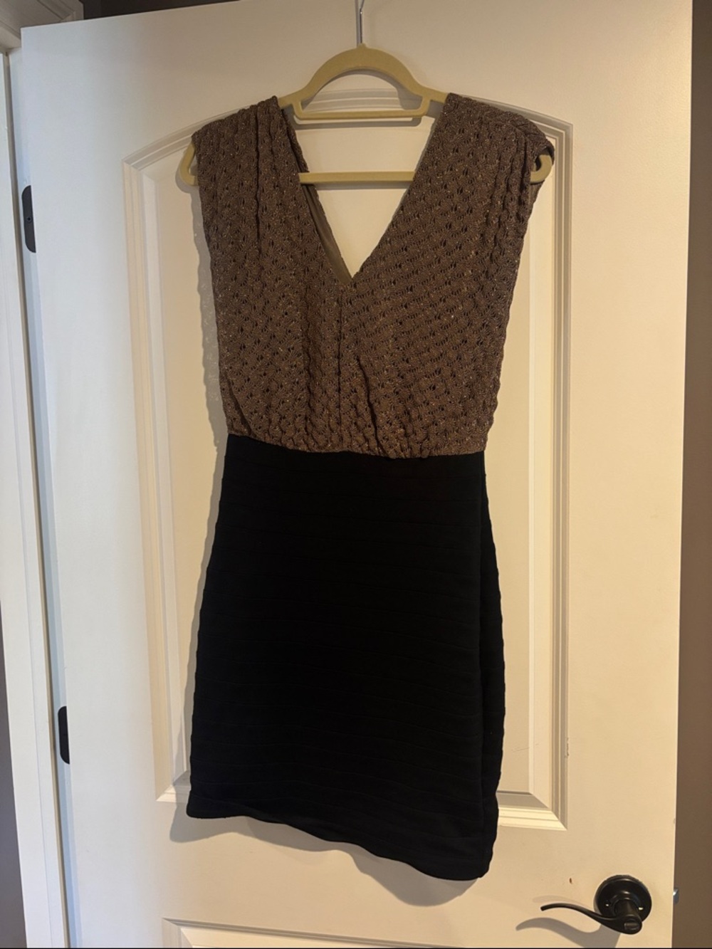 Express Taupe and Black Textured V‑Neck Mini Dress